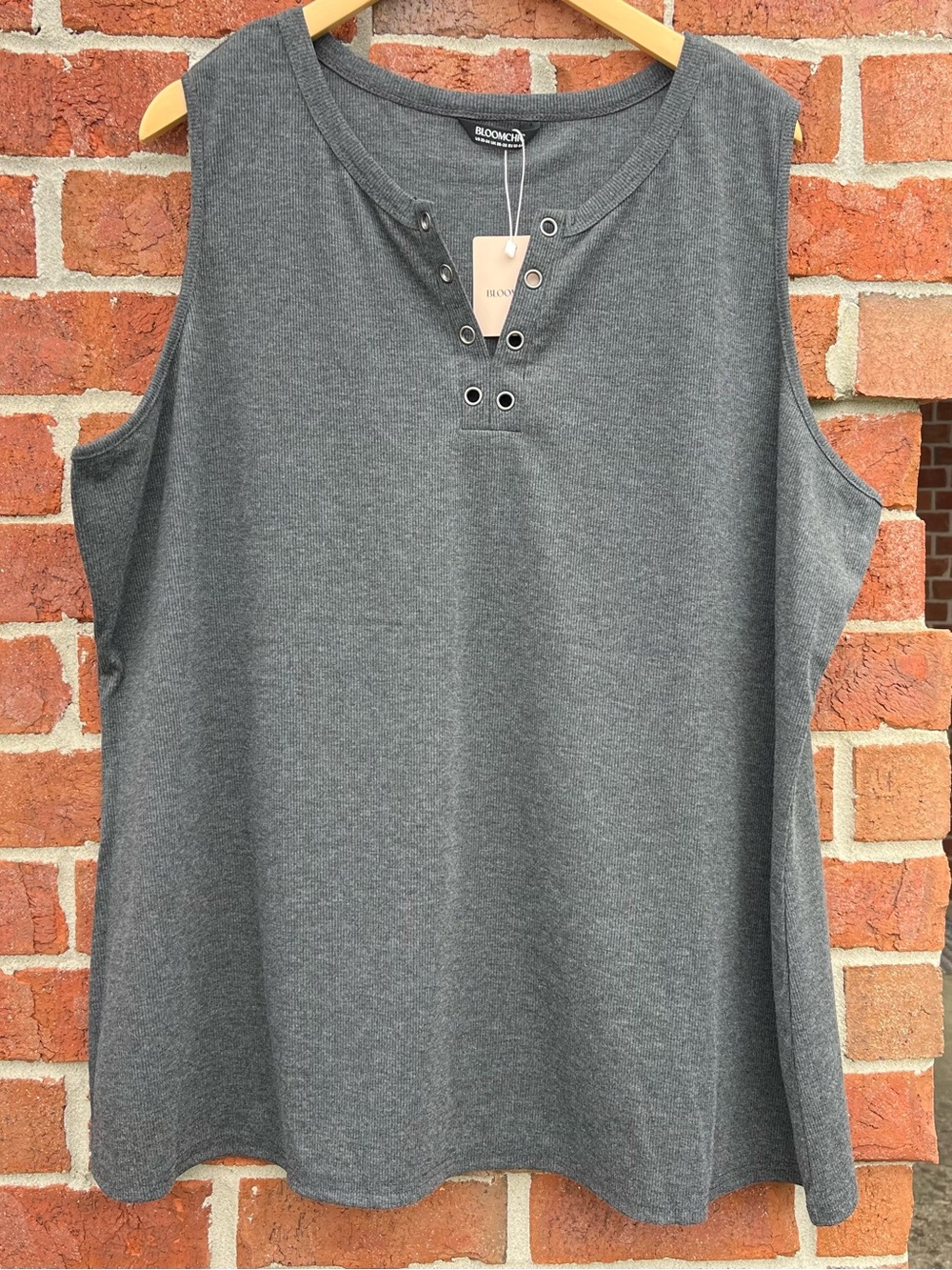 BloomChic Charcoal Gray Sleeveless Henley Tank with Eyelet Detail Size 22-24